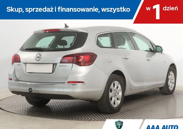 Opel Astra cena 30000 przebieg: 167772, rok produkcji 2015 z Sieradz małe 277